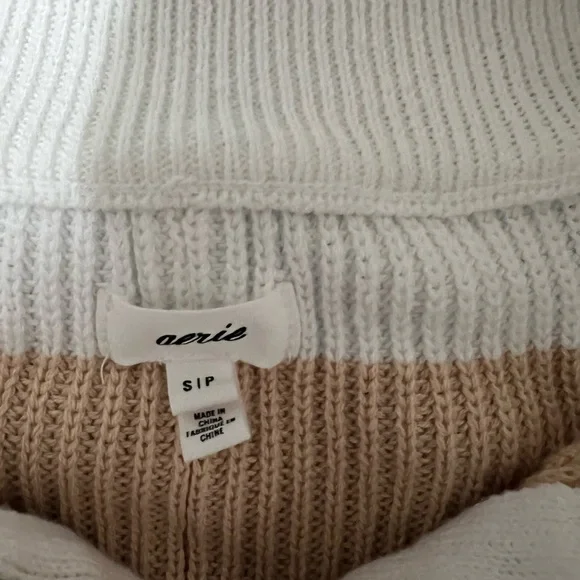 Aerie oversized, Neutral Color, Striped Beige and White Sweater - Picture 4 of 4
